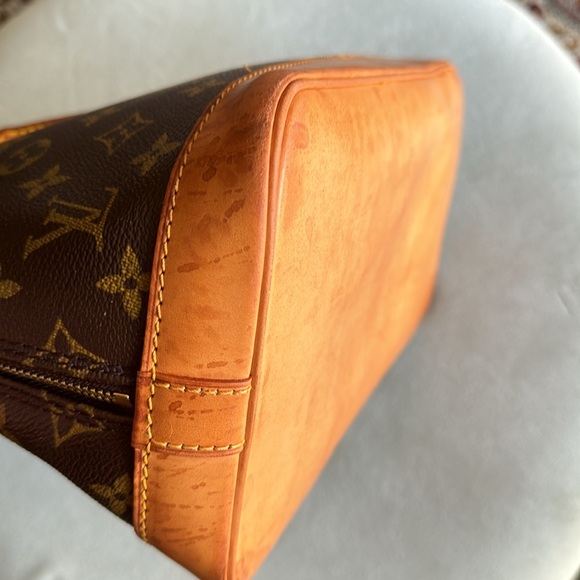 Louis Vuitton Alma bag - Picture 10 of 14